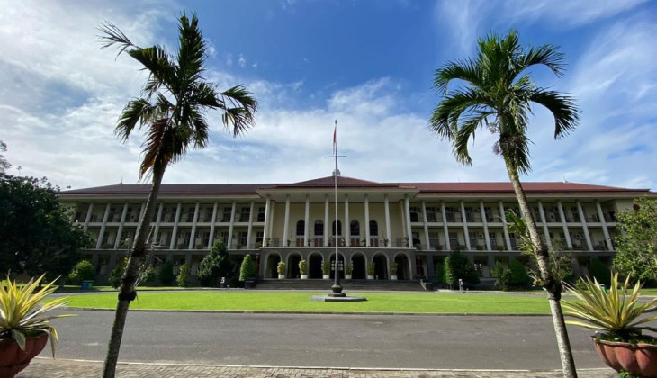 Gambar Universitas Gajah Mada